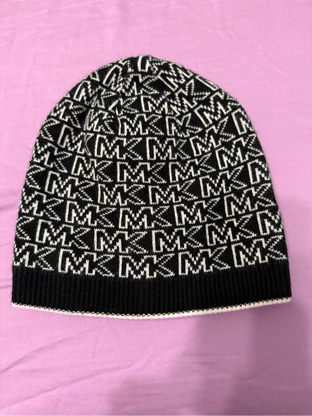 MICHAEL Michael Kors REVERSIBLE Black & White MK Logo Beanie